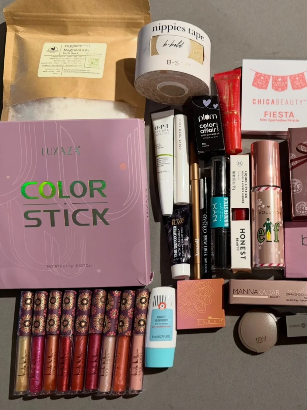 54 Piece Assorted Makeup & Beauty Lot - Full Size & Samples, Revolution NYX Ipsy - Picture 2 of 4
